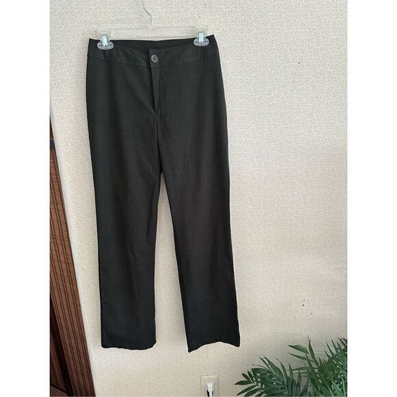 Ladies slacks  - Picture 1 of 4